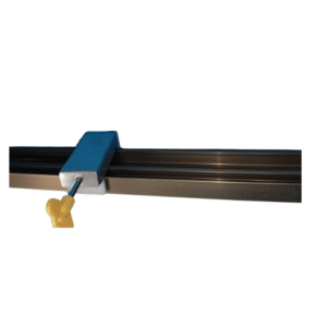 Seguro de acero para ventanas correderas línea 20 y 25